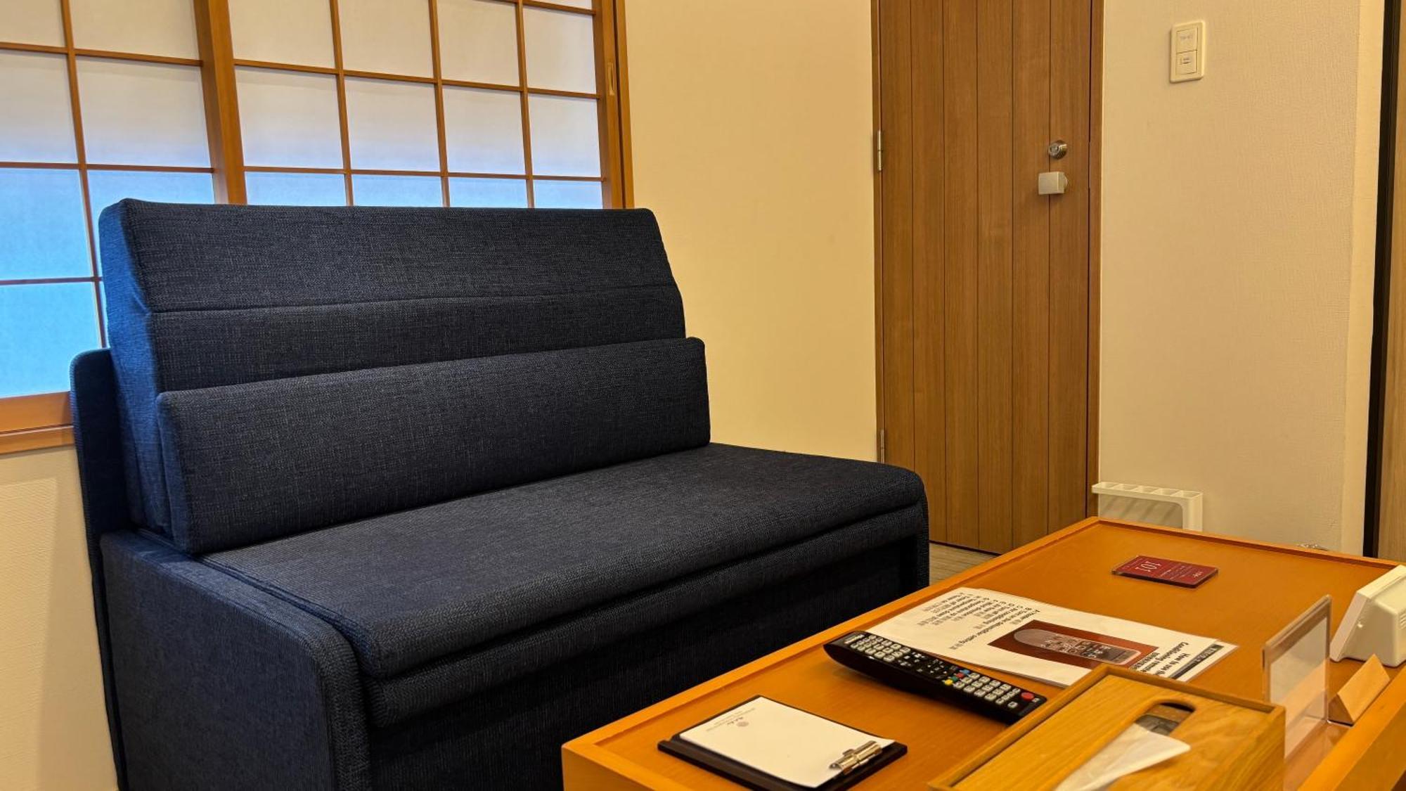 Resi Hachi Apartment *
